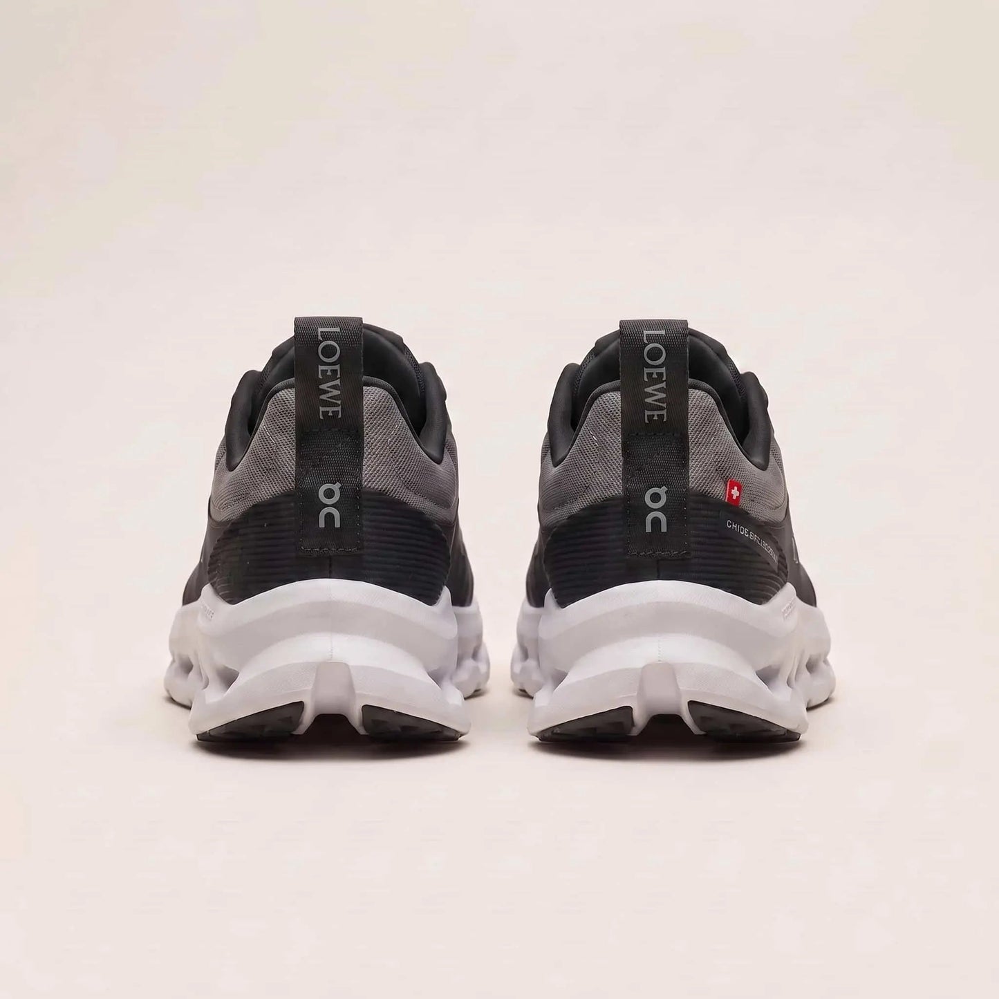 Cloudtilt 2 x Loewe
