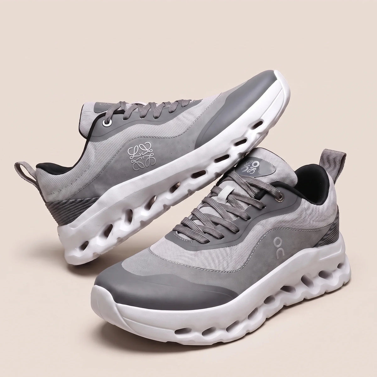 Cloudtilt 2 x Loewe